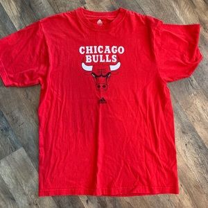 Men’s Medium Adidas Chicago Bulls T-shirt